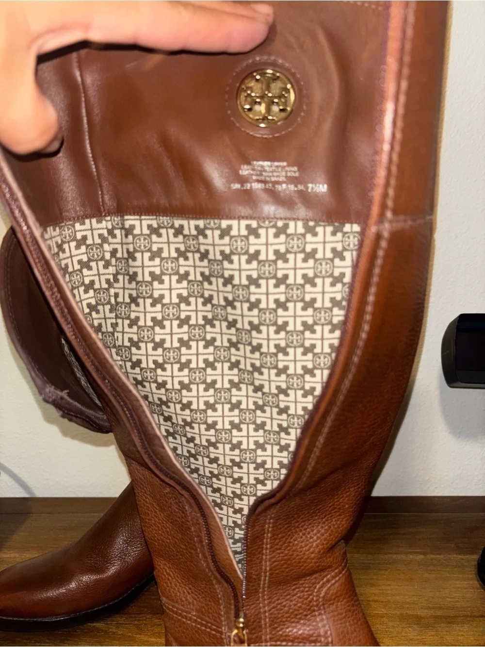 Tory Burch Junction Brown Pebbled Leather Tall Riding Boots Size 7.5 EUC! $498 - Picture 4 of 9